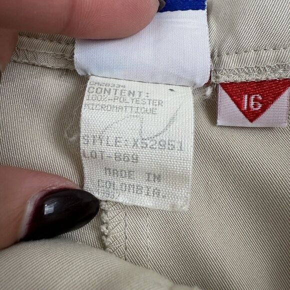 VTG Tail Beige High Waist Pleated Golf Shorts Women’s Size 16 100% Polyester - Picture 5 of 9